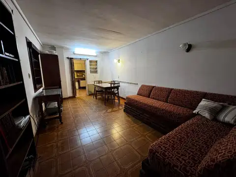 Casa a refaccionar en Villa Lynch