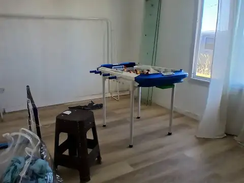 VENTA 4 AMB C/PILETA A EST. G.RODRIGUEZ (PERMUTA)