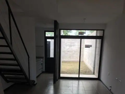 Depto Tipo Casa en Venta de 6 ambientes