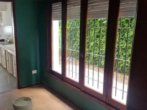 Casa en Alquiler en Manuel B Gonnet, USD 990