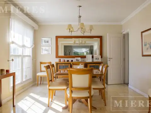 Excelente casa en venta en La Lomada