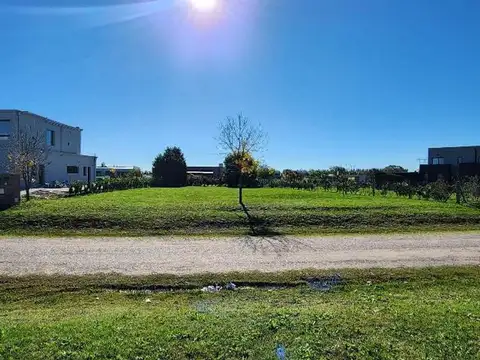 Terreno en Venta en Medal Country club, USD 45.000