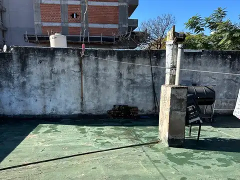 Depto Tipo Casa en Venta 50 años