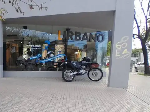 Av. Mitre 700, Piso 0