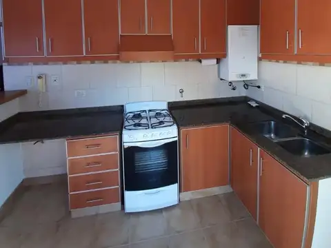 Departamento 3 ambientes con 2 baños