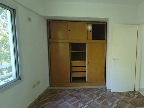 ALQUILER DPTO 2 AMB CON COCHERA EN CASEROS