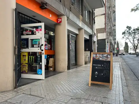 Gral Bme Mitre (A) 200, Piso 0