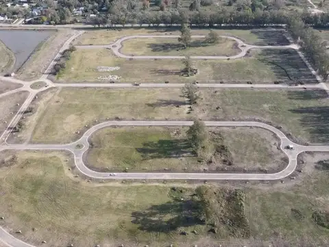 Terreno en Venta en Pilar Del Este, USD 30.000