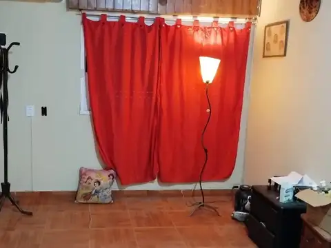 Casa 2 ambientes con 2 baños