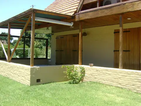 Casa en Venta con 1 cochera