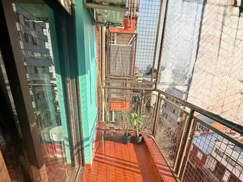 Departamento en Ed. Rivadavia en Venta!