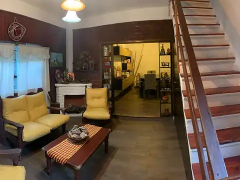 Depto Tipo Casa en Venta de 4 ambientes
