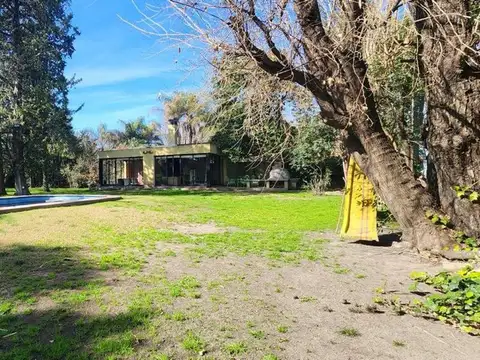 Venta quinta en Parque Lelior,  quincho y pileta