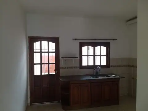 Casa - Venta - Argentina, La Matanza - J CRUZ VARELA  4100