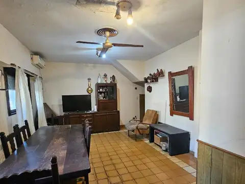 Depto Tipo Casa en Venta de 5 ambientes