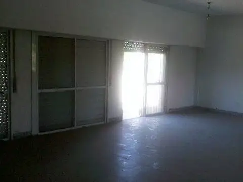 Av. Craviotto casi Av. Mosconi