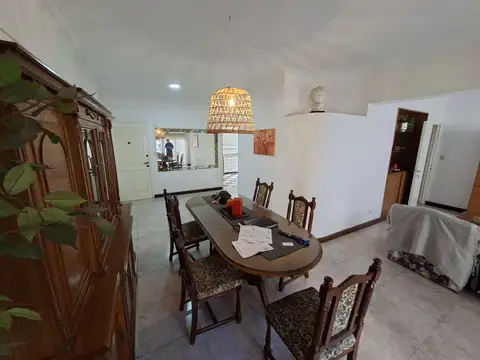 DEPARTAMENTO EN ALQUILER DE TRES AMBIENTES POR 12 MESES.-