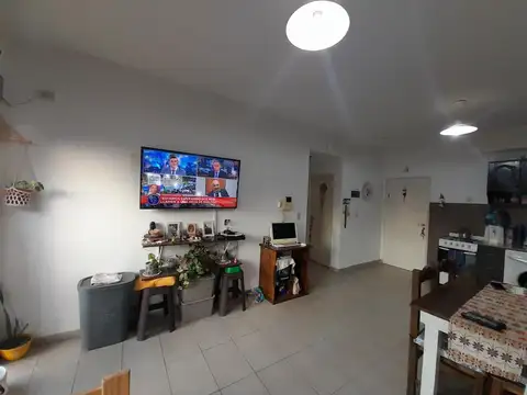 EN VENTA EN MARTIN CORONADO HERMOSO DEPTO DE 2 AMBIENTES A 1 CUADRA DE LA ESTACION - FICHA 10098