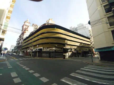 Peron esquina Castelli