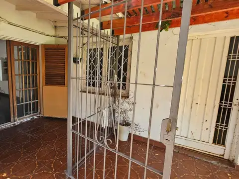 Casa en Venta en Moron, USD 129.000