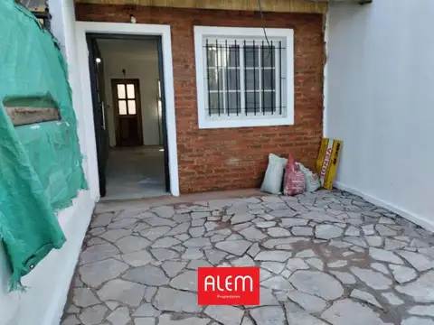 DEPARTAMENTO 3 AMBIENTES - LUIS GUILLÓN, GRAN BS. AS. SUR