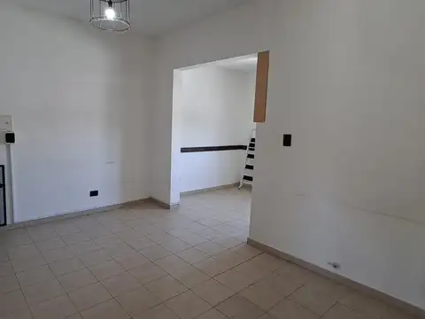 Depto Tipo Casa en Alquiler 20 años