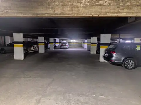 Cochera en Venta en Rioja 1847