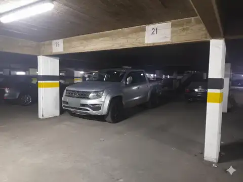 Cochera en Venta en Rioja 1847