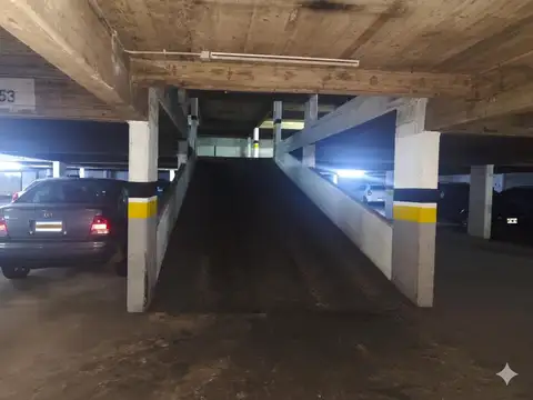 Cochera en Venta en Rioja 1847