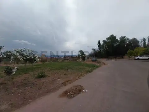 Venta de Terreno en Barrio Sarmiento, Godoy Cruz