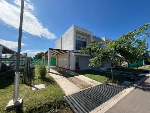 DUPLEX EN BARRIO PRIVADO LUJAN DE CUYO