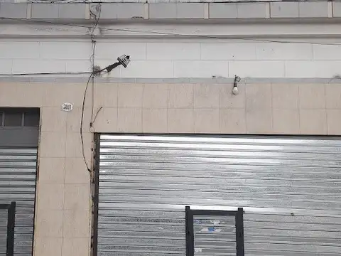 Av. Mitre 3000, Piso PB