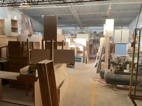 Galpon en Venta en Isidro Casanova, USD 170.000