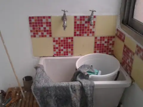 Departamento en Alquiler en Caseros, $ 400.000