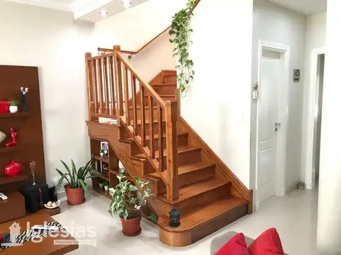 Inmejorable propiedad sobre lote de 10 x 25 metros ubicada en Tapiales