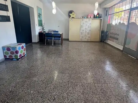 Local en Venta 40 años