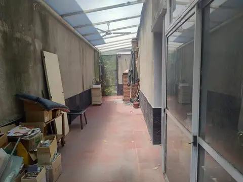 VENTA CASA MULTIFAMILIAR 220M2 COCHE/PARQ CASEROS