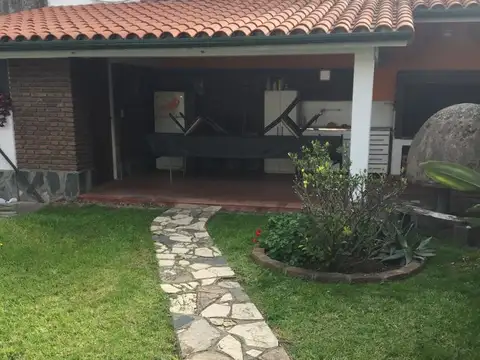 Depto Tipo Casa en Venta al Suroeste