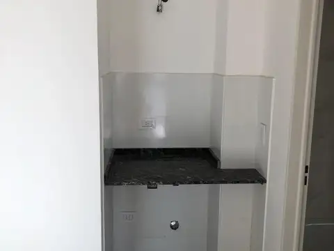 Departamento en Venta en Flores, USD 99.000