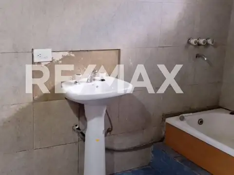 Casa 2 dormitorios a refaccionar