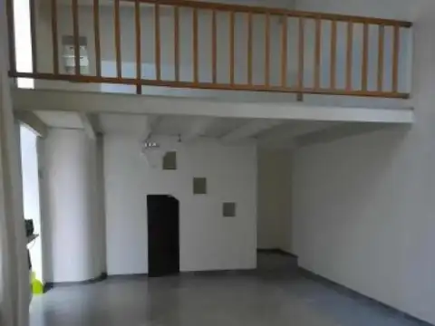 Depto Tipo Casa en Alquiler de 1 dormitorio