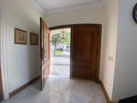 Casa 6 ambientes con 3 baños