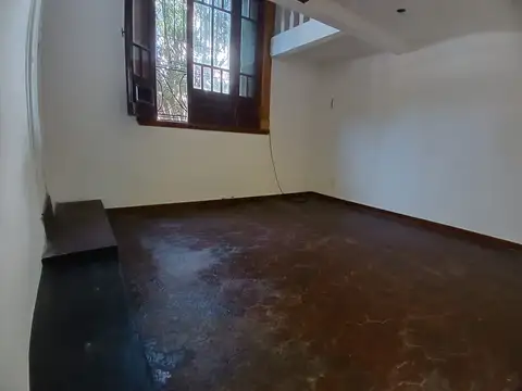 Depto Tipo Casa en Alquiler de 3 dormitorios