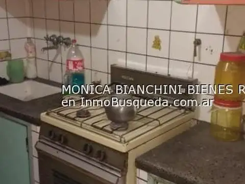 Casa 4 ambientes con 1 baño