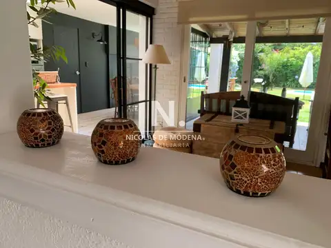 Casa 5 ambientes con 3 baños