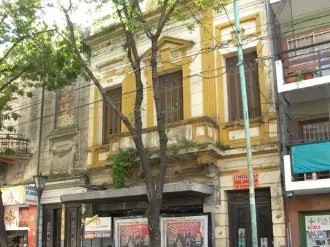 Venta PH - Piso Antiguo + 6 Amb a refaccionar