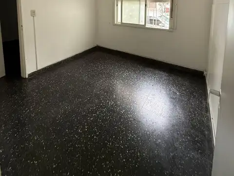 Oficina en Alquiler al Norte