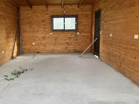 Casa 4 ambientes con 1 baño