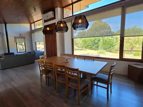 Casa 4 ambientes con 3 baños