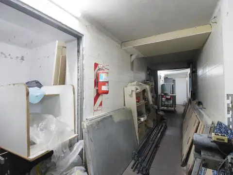 Galpon en Venta 37  mts Fondo